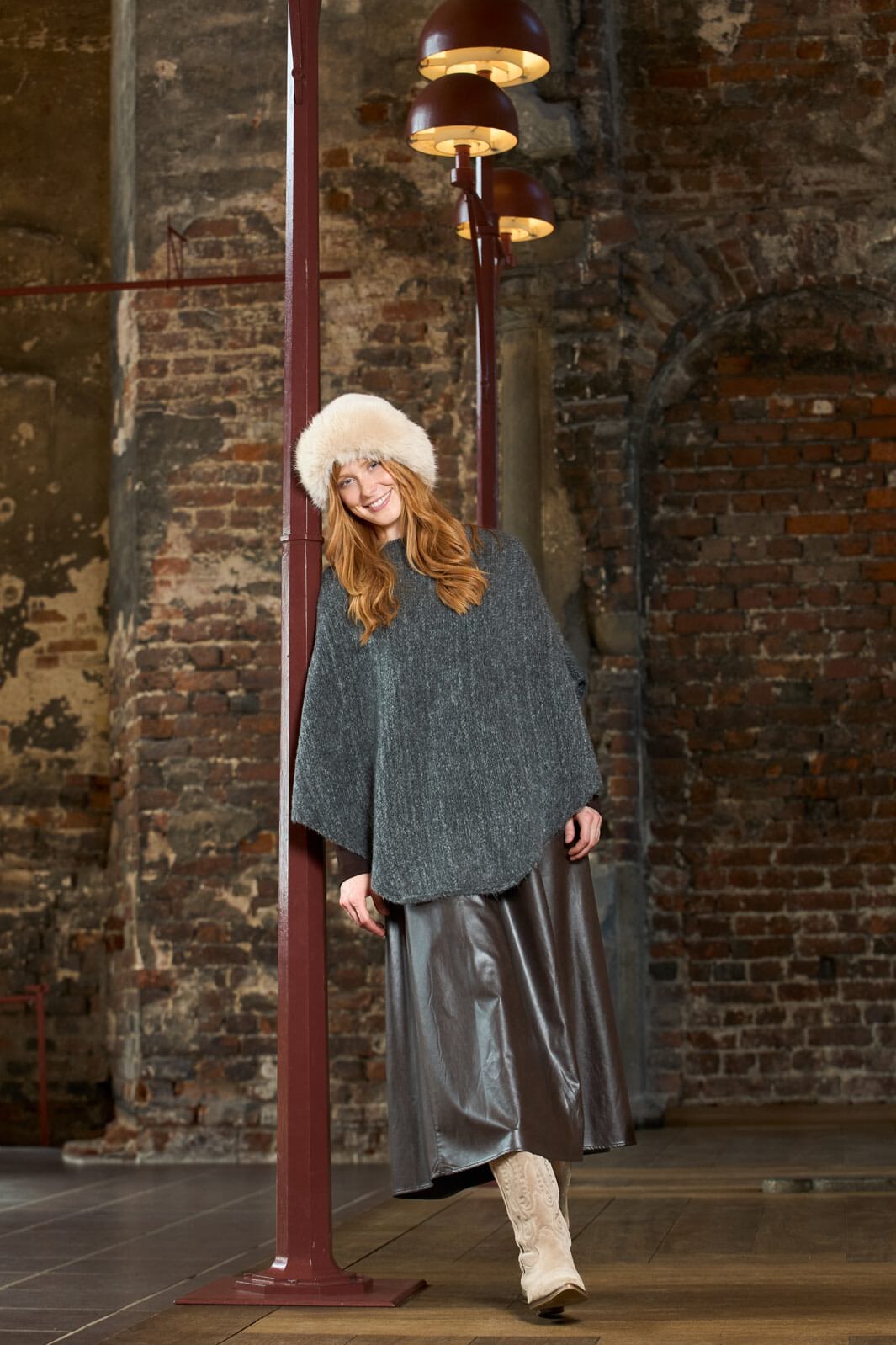 Black Colour - Bcpenny Poncho 1219 - Grey