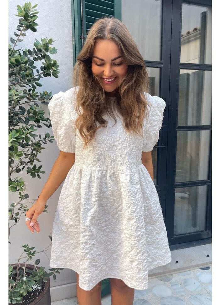 BYIC - Edithic Dress - wdream White Dream