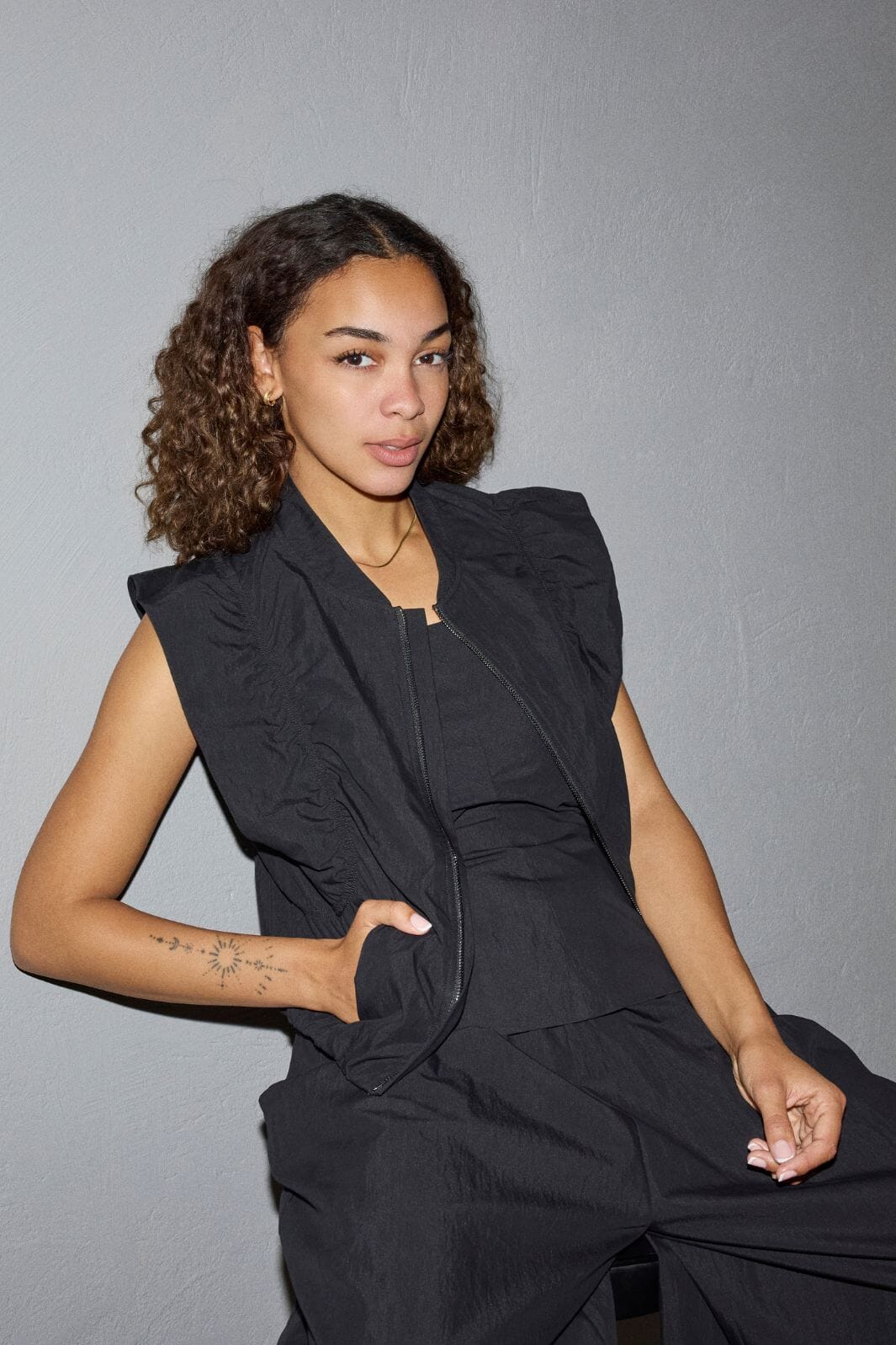 Co´Couture - Acasiacc Waistcoat 40042 - 96 - Black Blazere