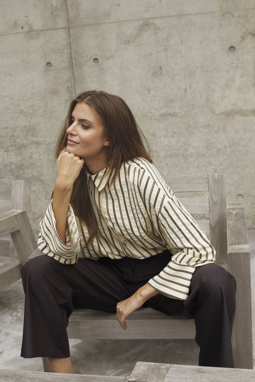 Co´Couture - Oxanacc Shirt 45041 - 145 - Dark Brown Skjorter