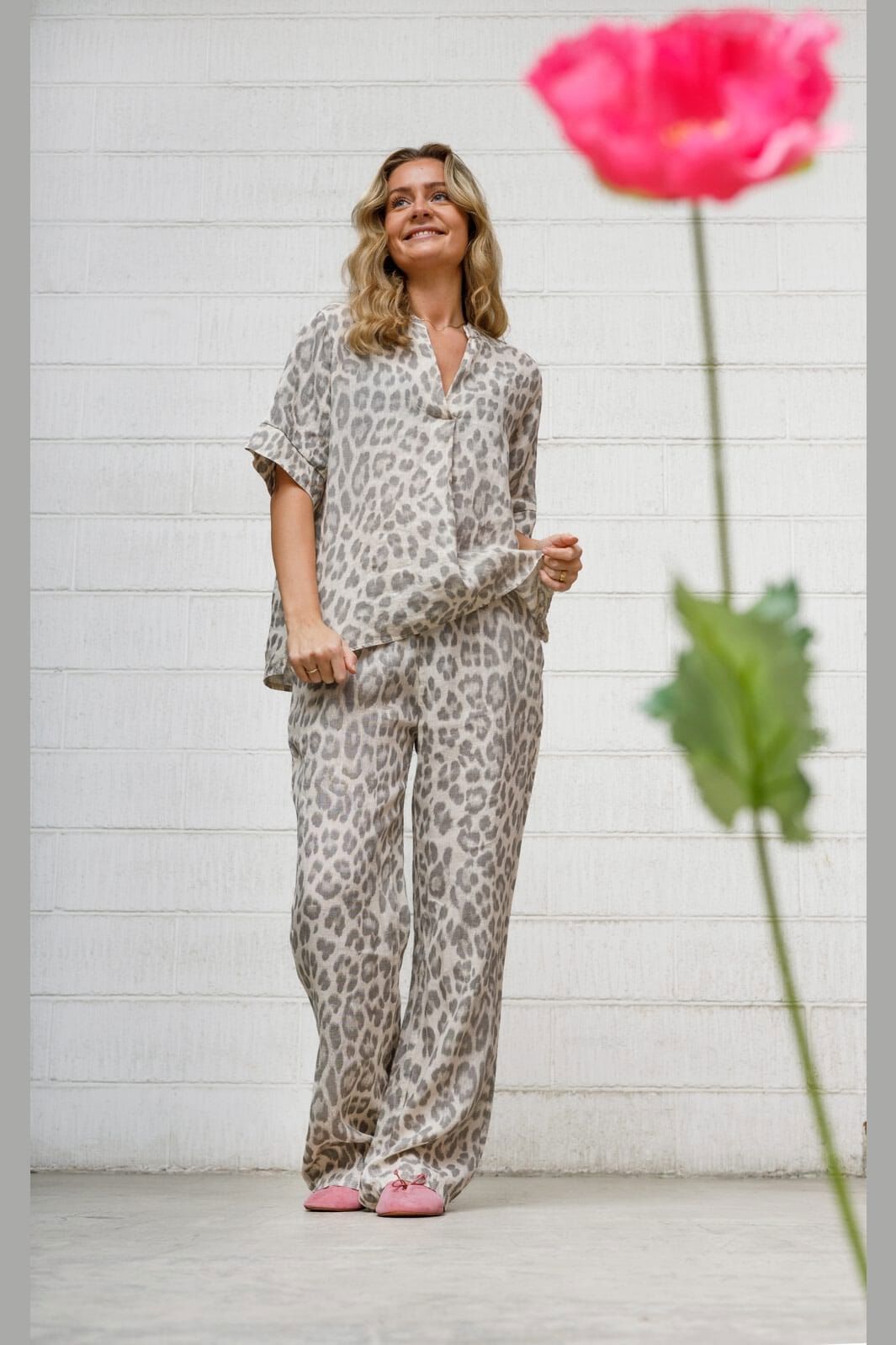 Forudbestilling - Black Colour - Bcmelina Ss Linen Blouse 40842 - Natural Leo Bluser