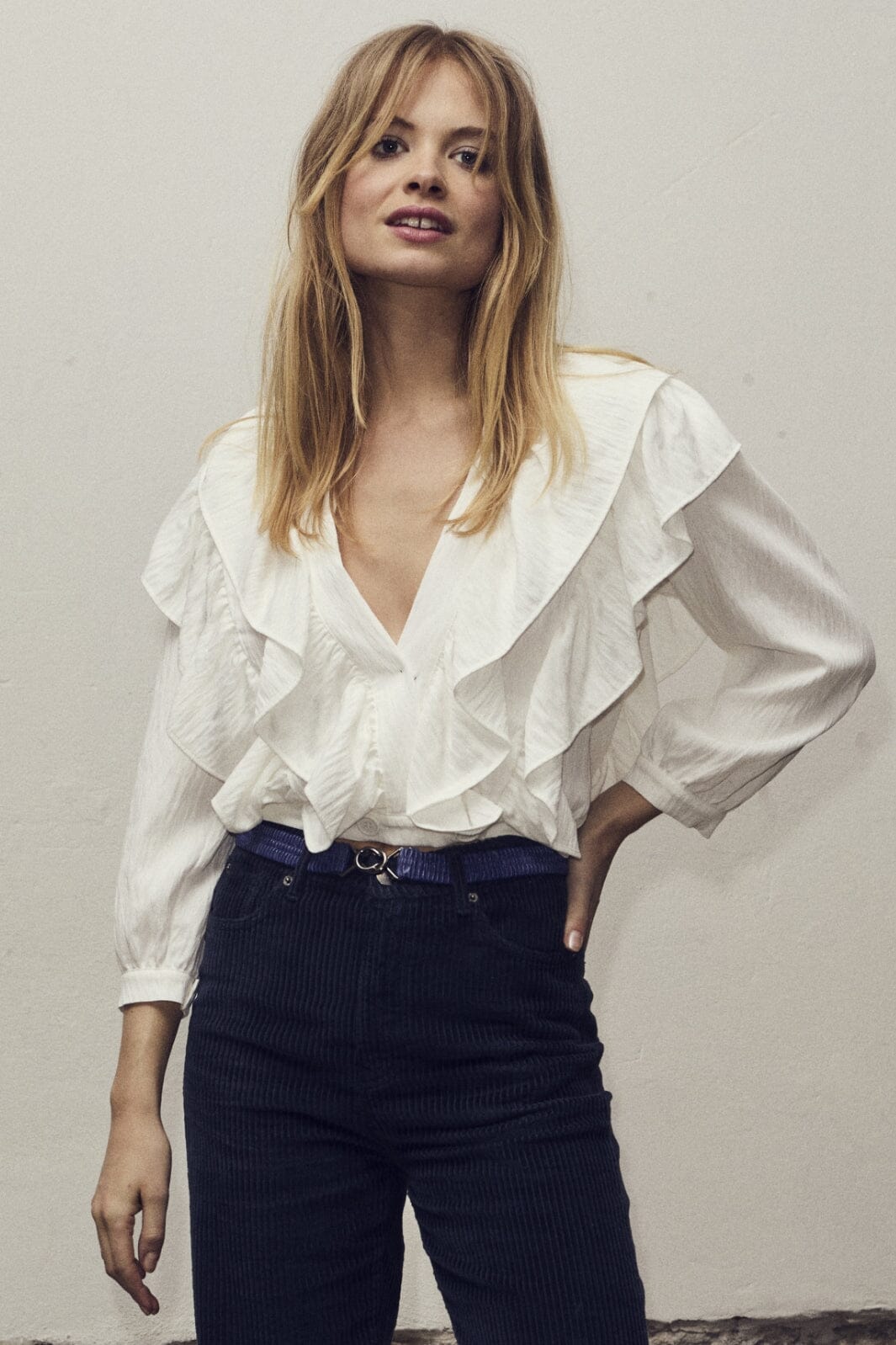 Forudbestilling - Co´couture - Suedacc Frilly Blouse 35630 - 4000 White Skjorter