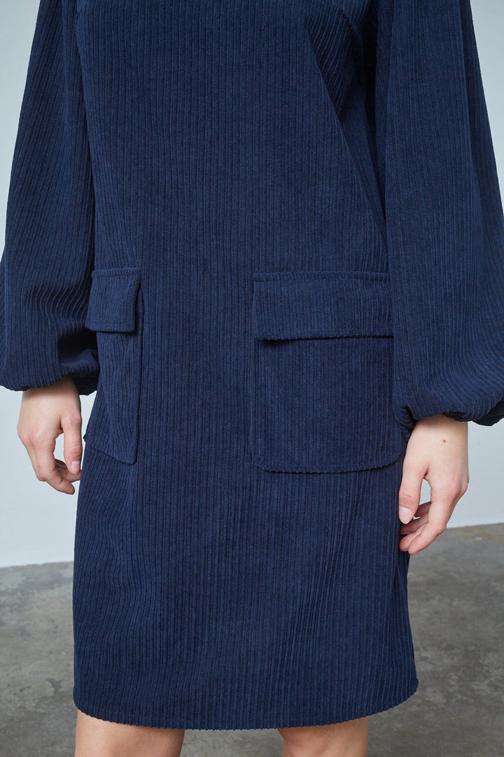 Forudbestilling - Love & Divine - Love1366 18884 - 440 - Navy Kjoler