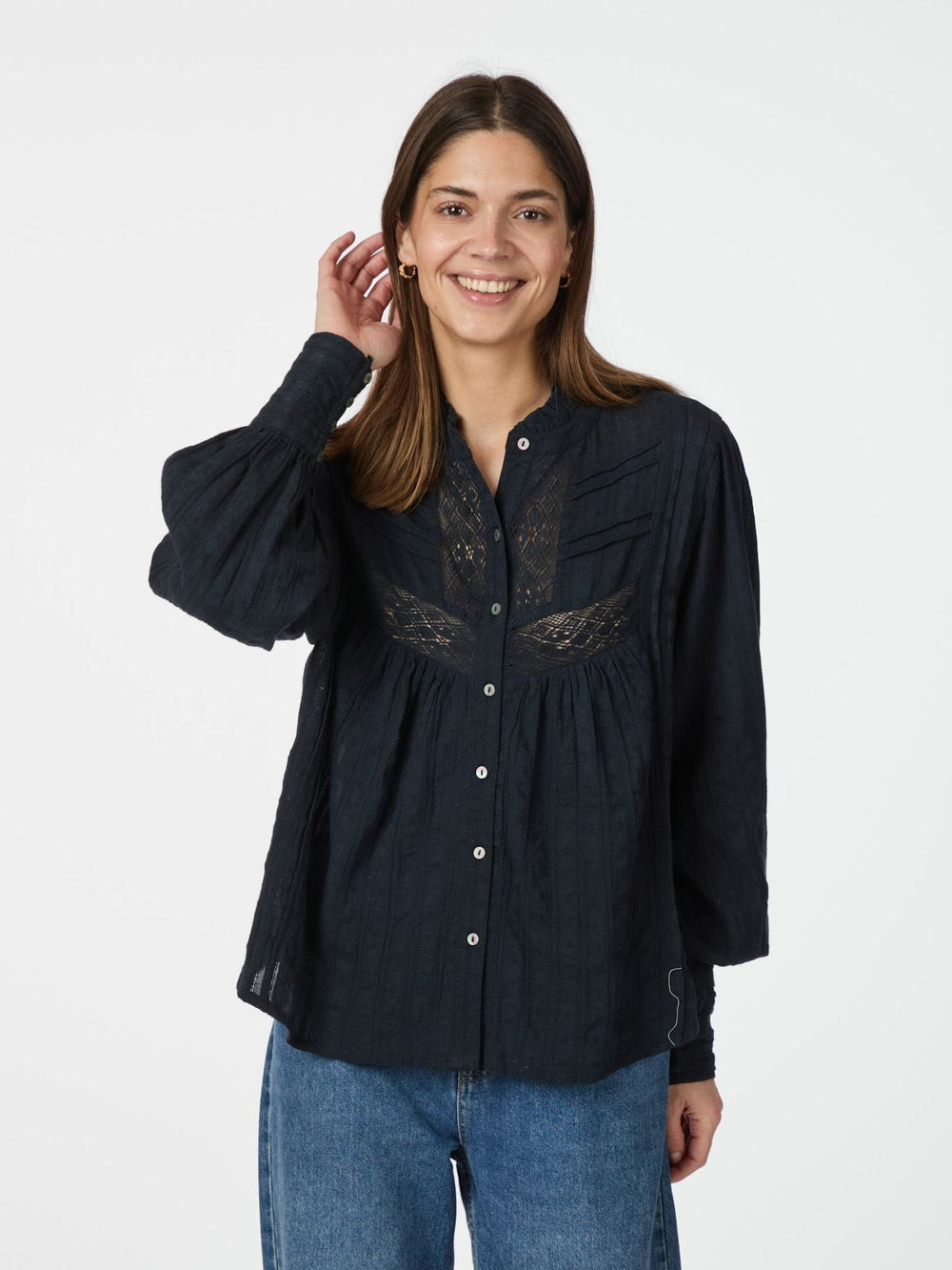 Forudbestilling - Neo Noir - Bria Dobby Blouse 164672 - 141 - Navy Bluser