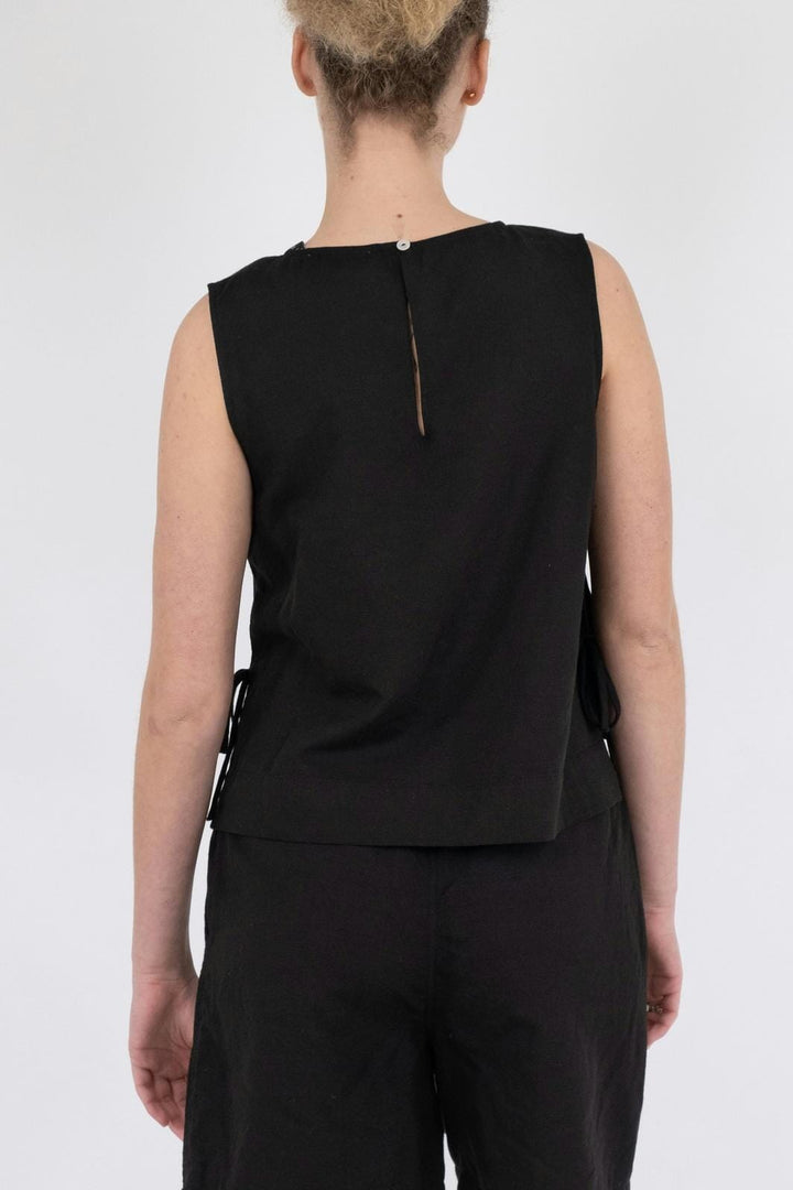 Neo Noir - Svetlana Linen Top - Black