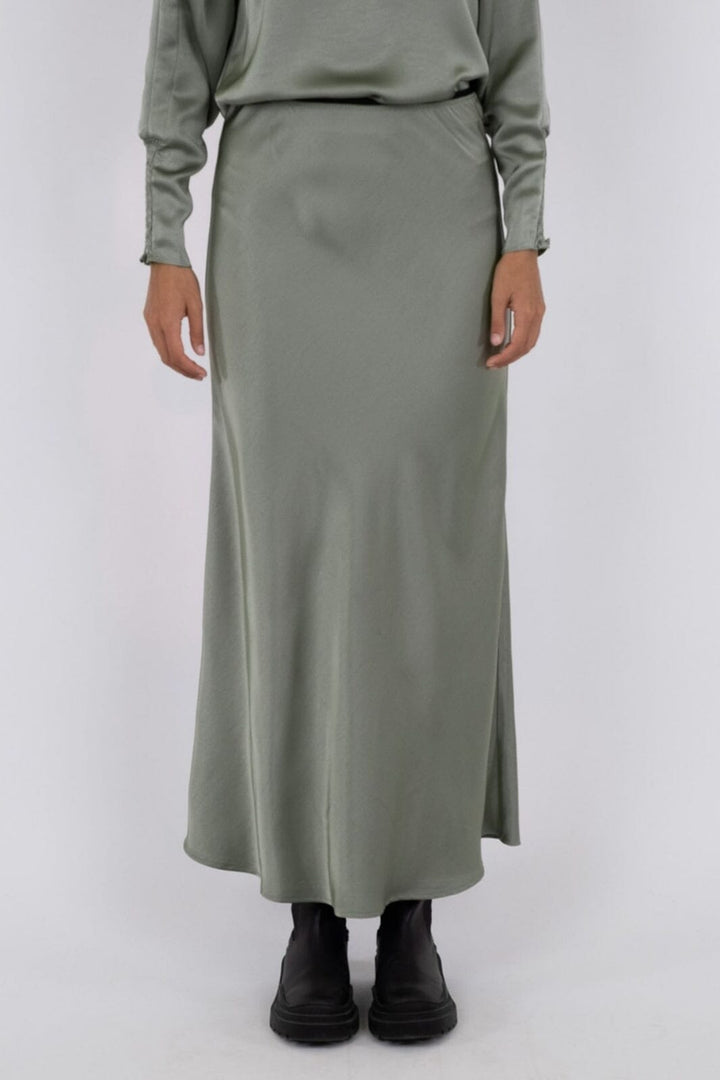 Forudbestilling - Neo Noir - Vicky Heavy Sateen Skirt - Smoke Green - (Februar) Nederdele