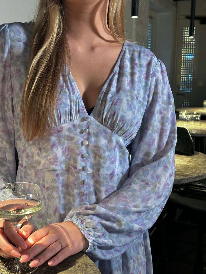 Forudbestilling - Noella - Lilith Maxi Dress 14160005 - 1390 - Cinthia Blue Print Kjoler