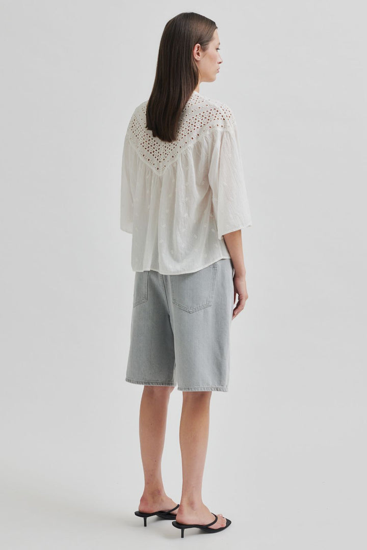 Forudbestilling - Second Female - Esso Bermuda Shorts 59780 - Light Grey Denim Shorts