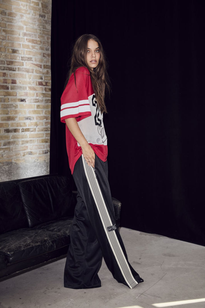 Haute L'Amitié - Drift Combo Number Tee HL10478 - Red T-shirts