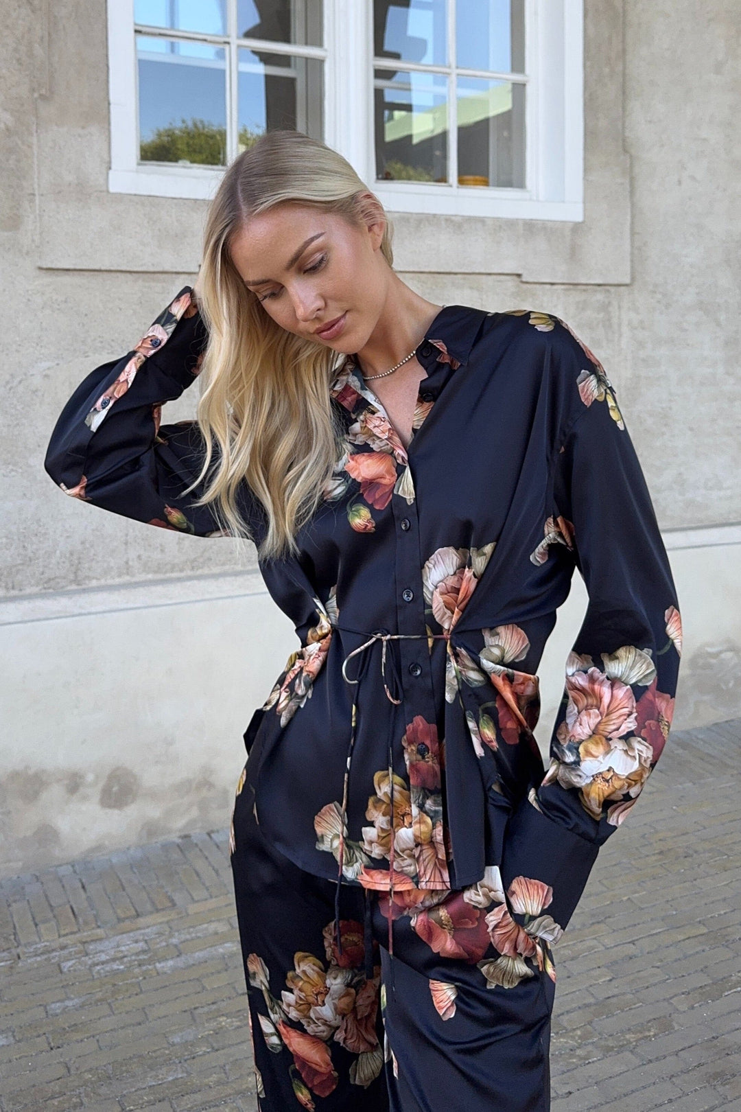 Karmamia - Edie Shirt 2204 - Poppy Bouquet Skjorter