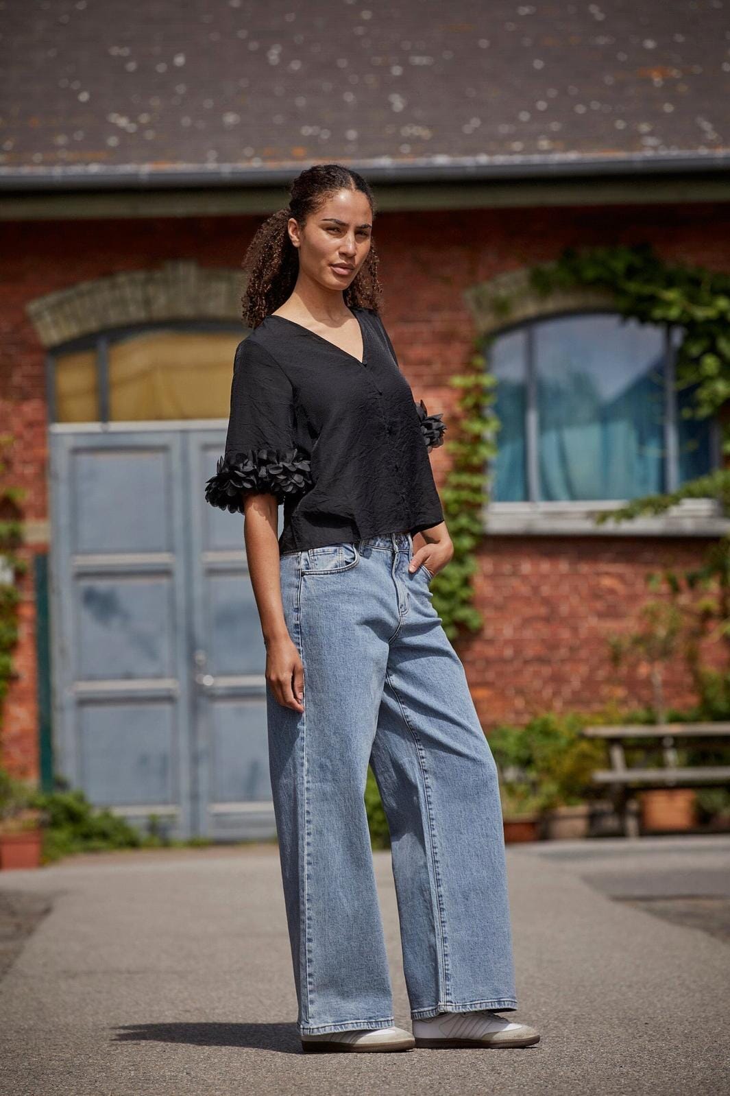 Love & Divine - Love1375 18904 - 000 - Black Skjorter