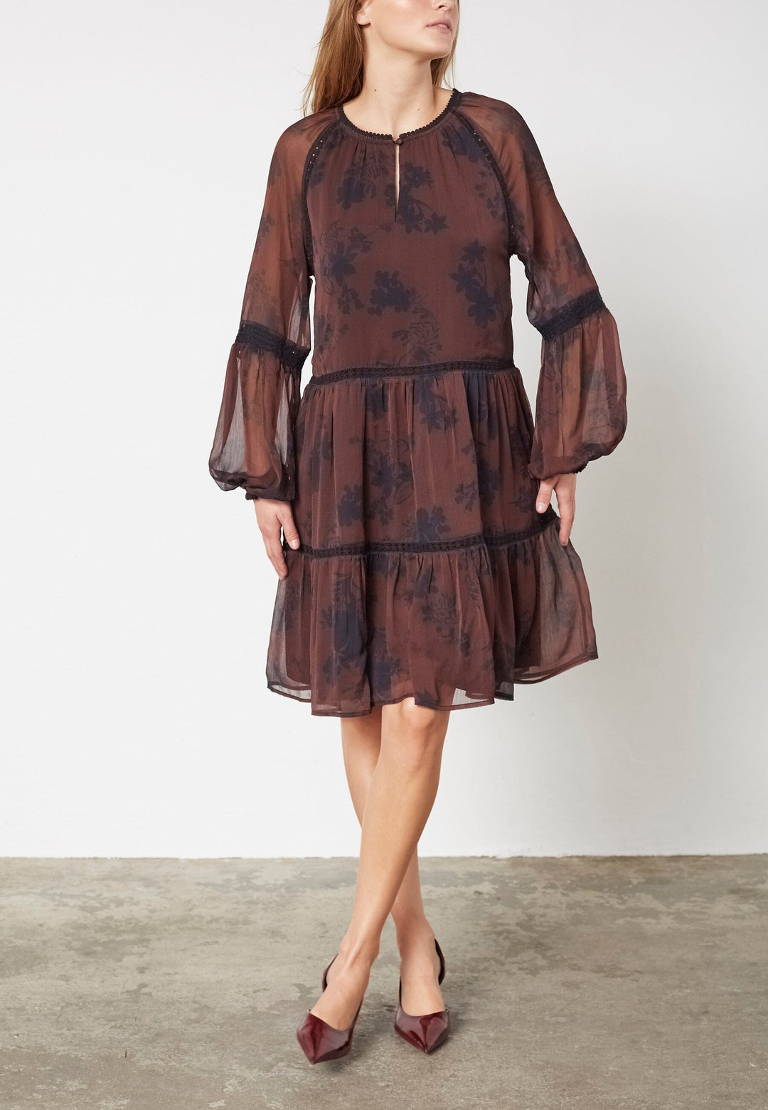 Love & Divine - Love1406 19132 - 800 - Bordeaux/Flower Kjoler