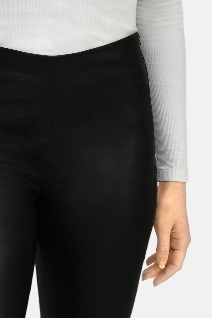 Love & Divine - Love315 - 000 Black Bukser