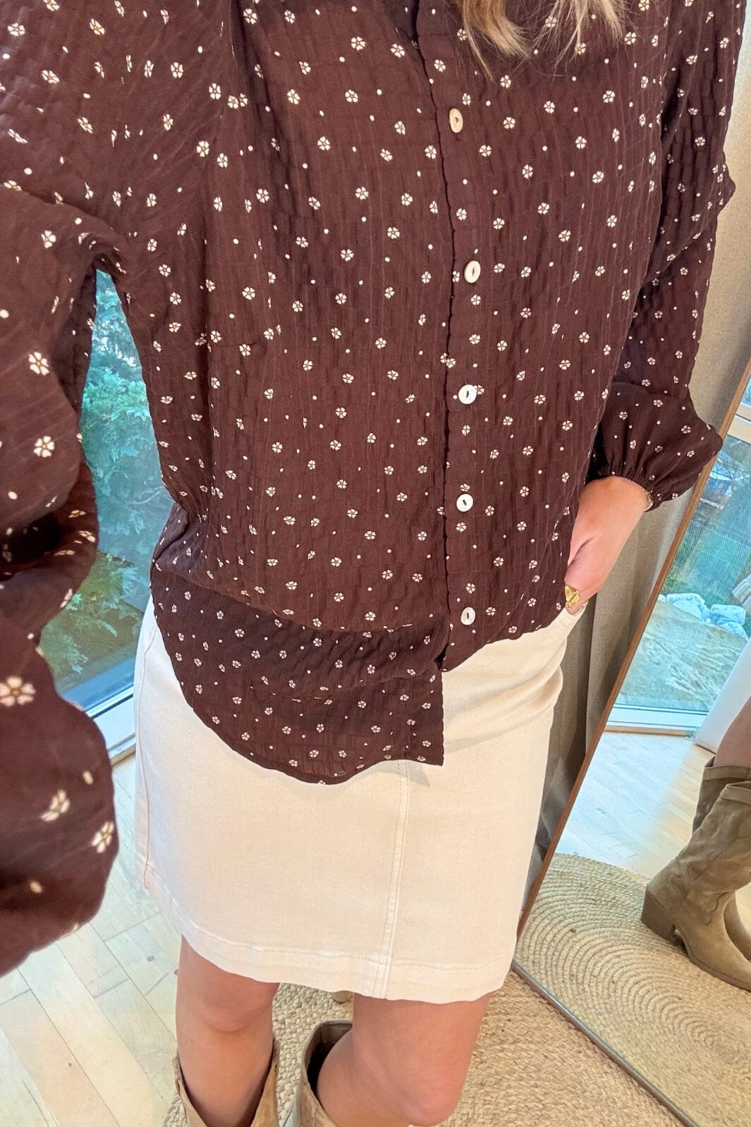 Love & Divine - Love571-8 18468 - 813 - Brown Flower Skjorter