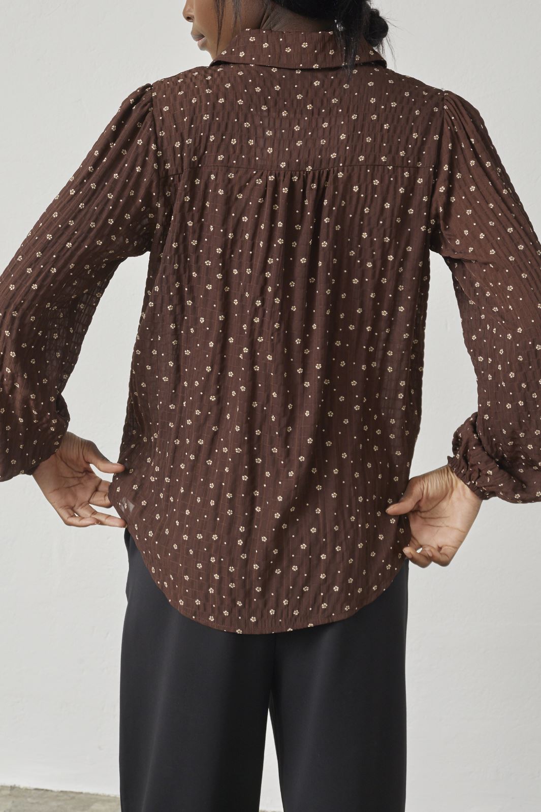 Love & Divine - Love571-8 18468 - 813 - Brown Flower Skjorter