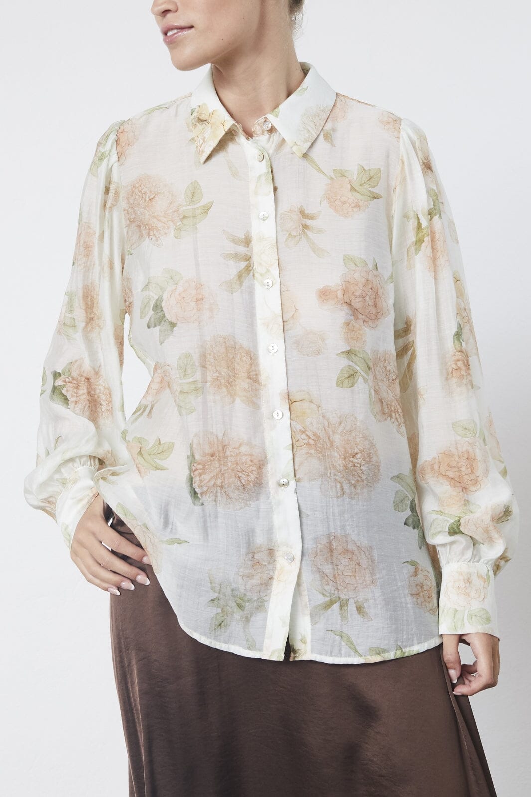 Love & Divine - Love919-18 19262 - 815 - Cream Flower