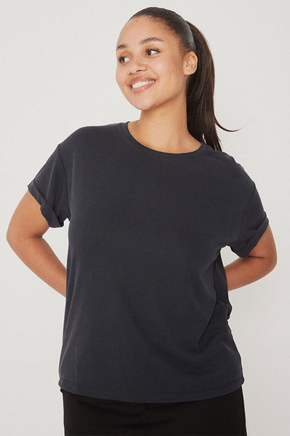 MbyM - Amana - Black T-shirts