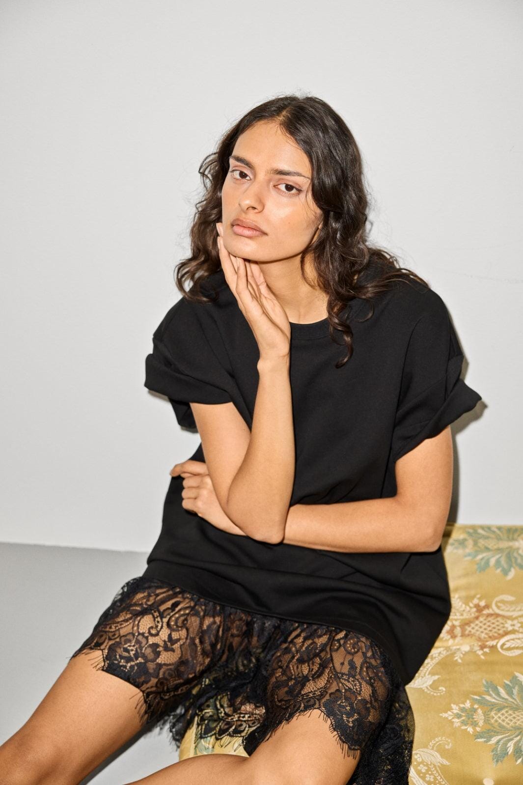 Munthe - Mtrosie 254132025426 - 2 - Black T-shirts