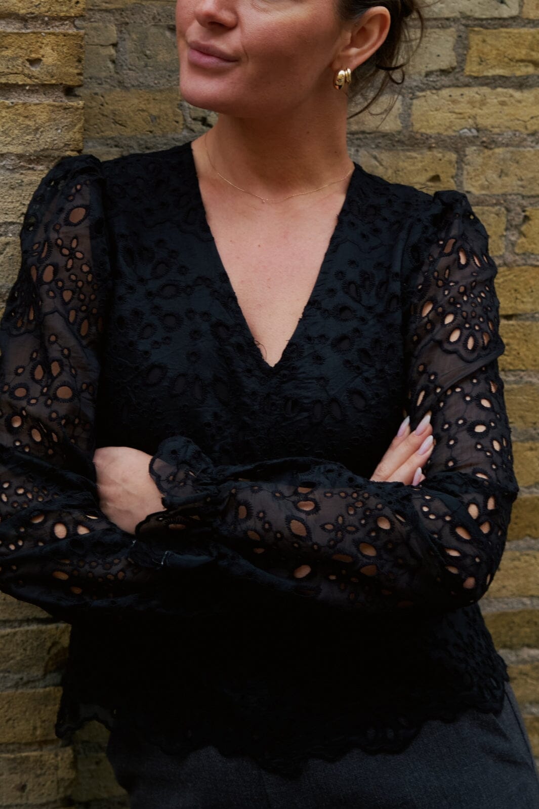 Neo Noir - Candice Embroidery Blouse 163848 - Black Bluser