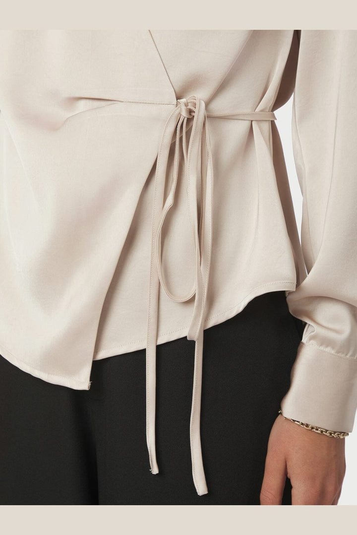 Neo Noir - Caprina Heavy Sateen Blouse 166961 - 720 - Champagne