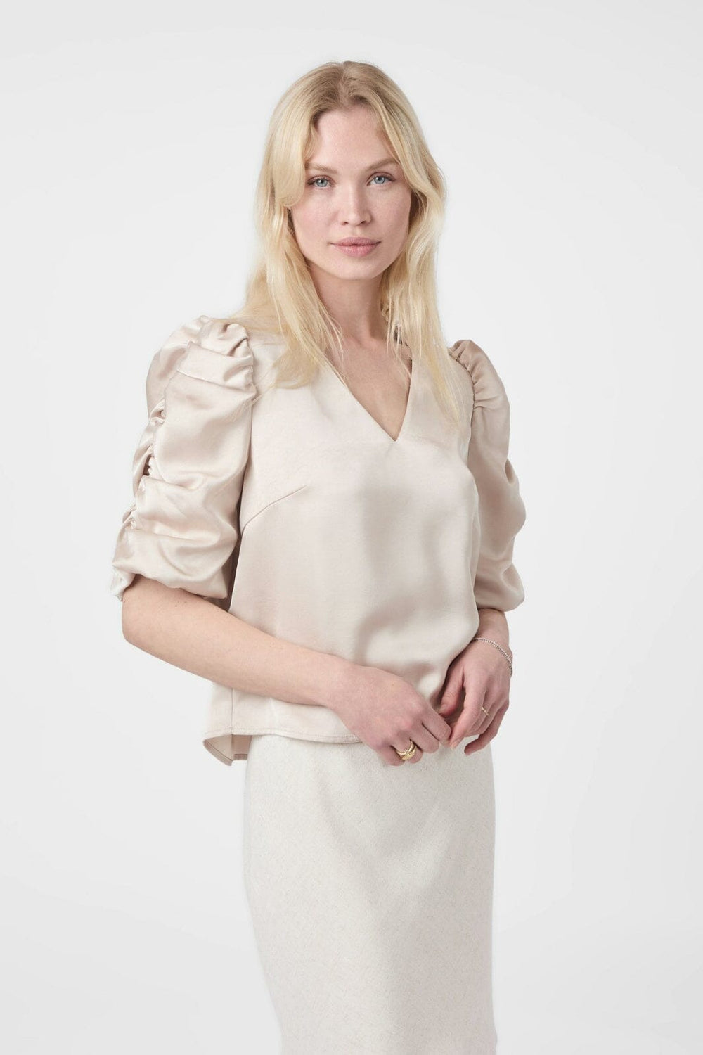 Neo Noir - Elba Heavy Sateen Blouse 165799 - 720 - Champagne