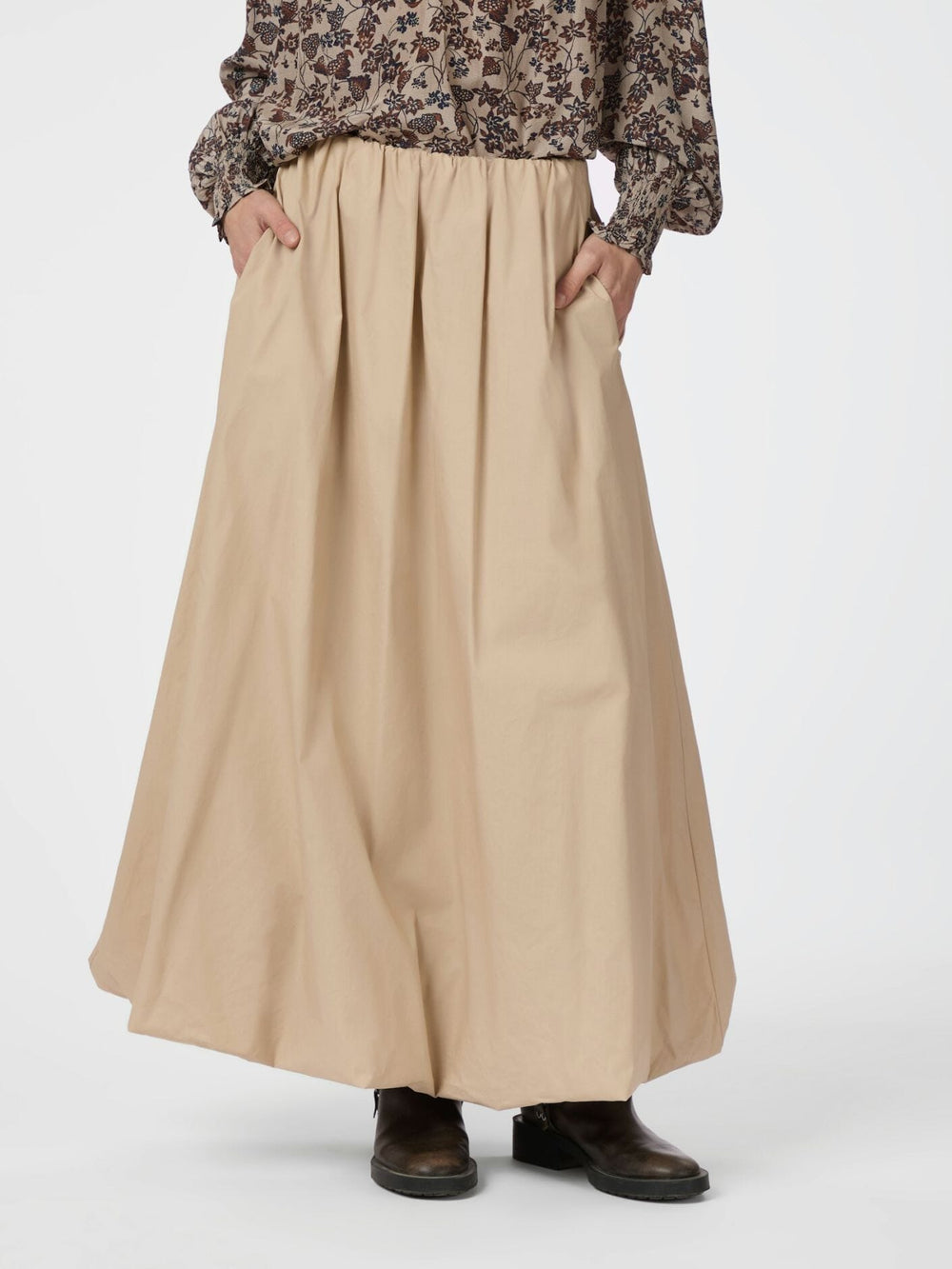 Neo Noir - Ober Long Balloon Skirt 163694 - 213 - Sand Nederdele