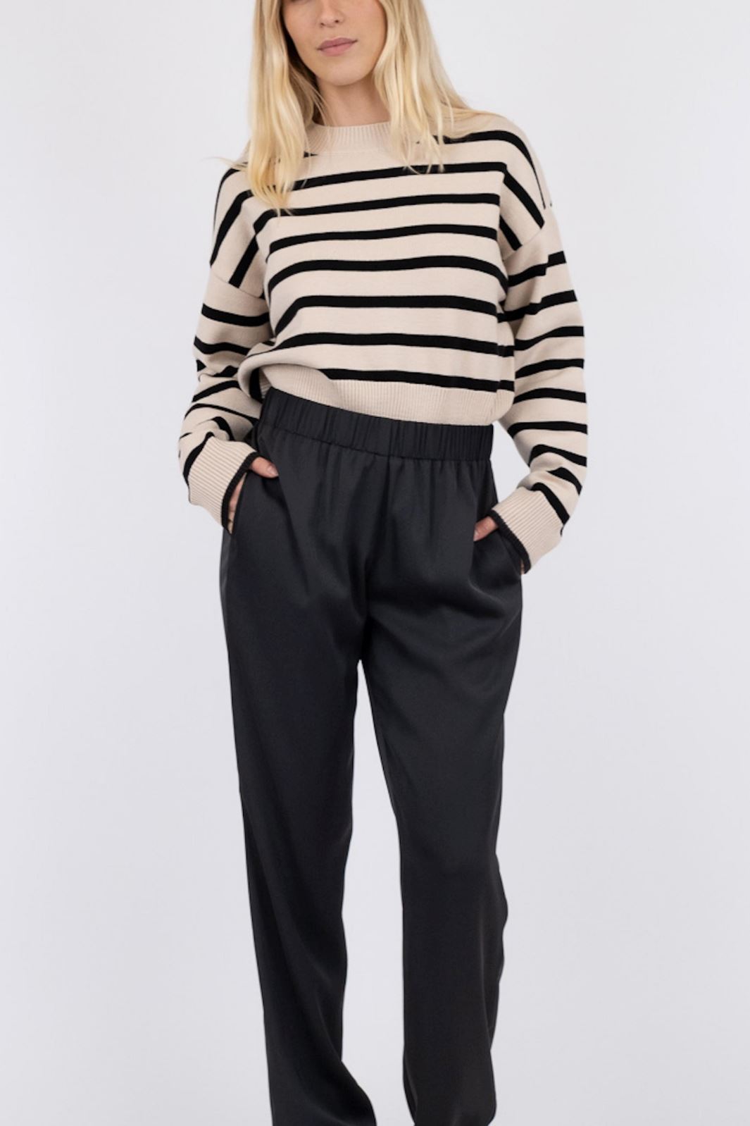 Neo Noir - Rebekka Stripe Knit blouse - Sand Strikbluser