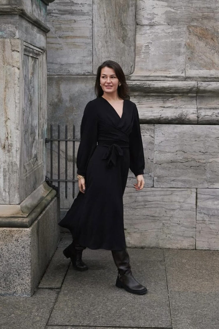 Neo Noir - Rimini Structure Dress 163993 - Black Kjoler