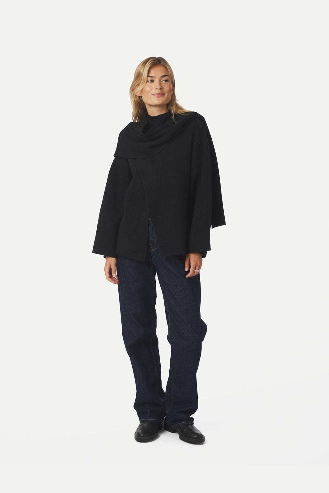 Neo Noir - Wals Knit Scarf Blouse 166203 - 100 - Black