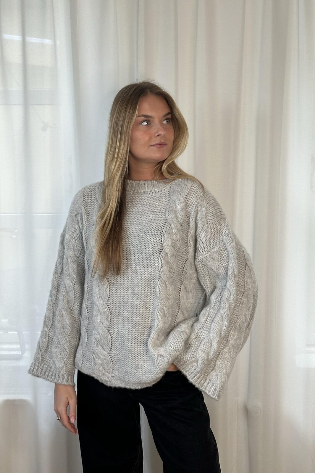 Noella - Lyza Knit 14190001 - 022 - Light Grey Melange Strikbluser