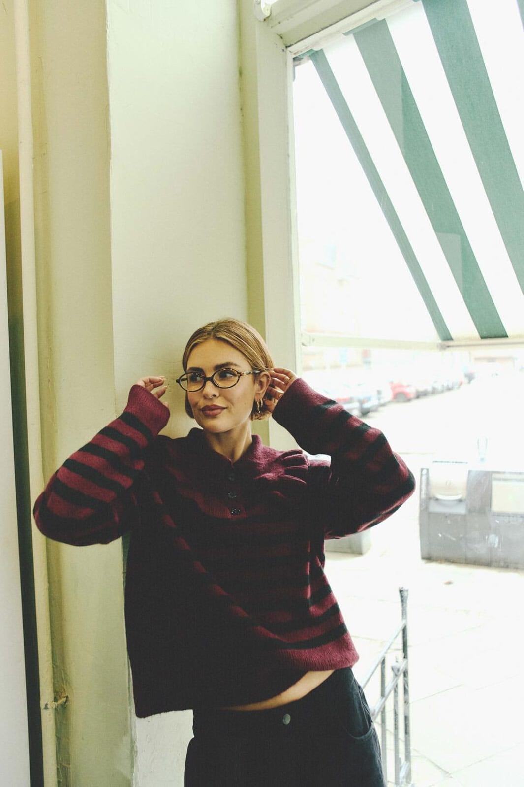 Noisy May - Nmbrooke L/S Frill Collar Knit - 4924582 Windsor Wine Black