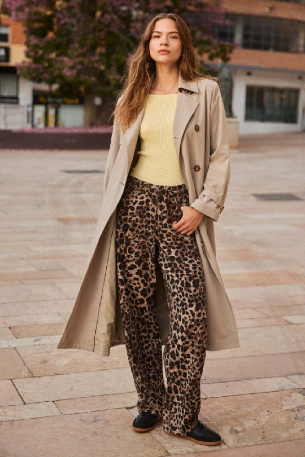 Only - Onlgianna Straight Belt Pant - 4718899 Light Taupe W Black Leo Jeans