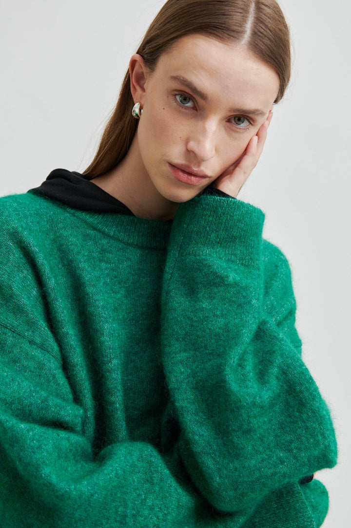 Second Female - Brook Knit Drop Shoulder O-Neck 58894 - 4026 Lush Meadow Strikbluser