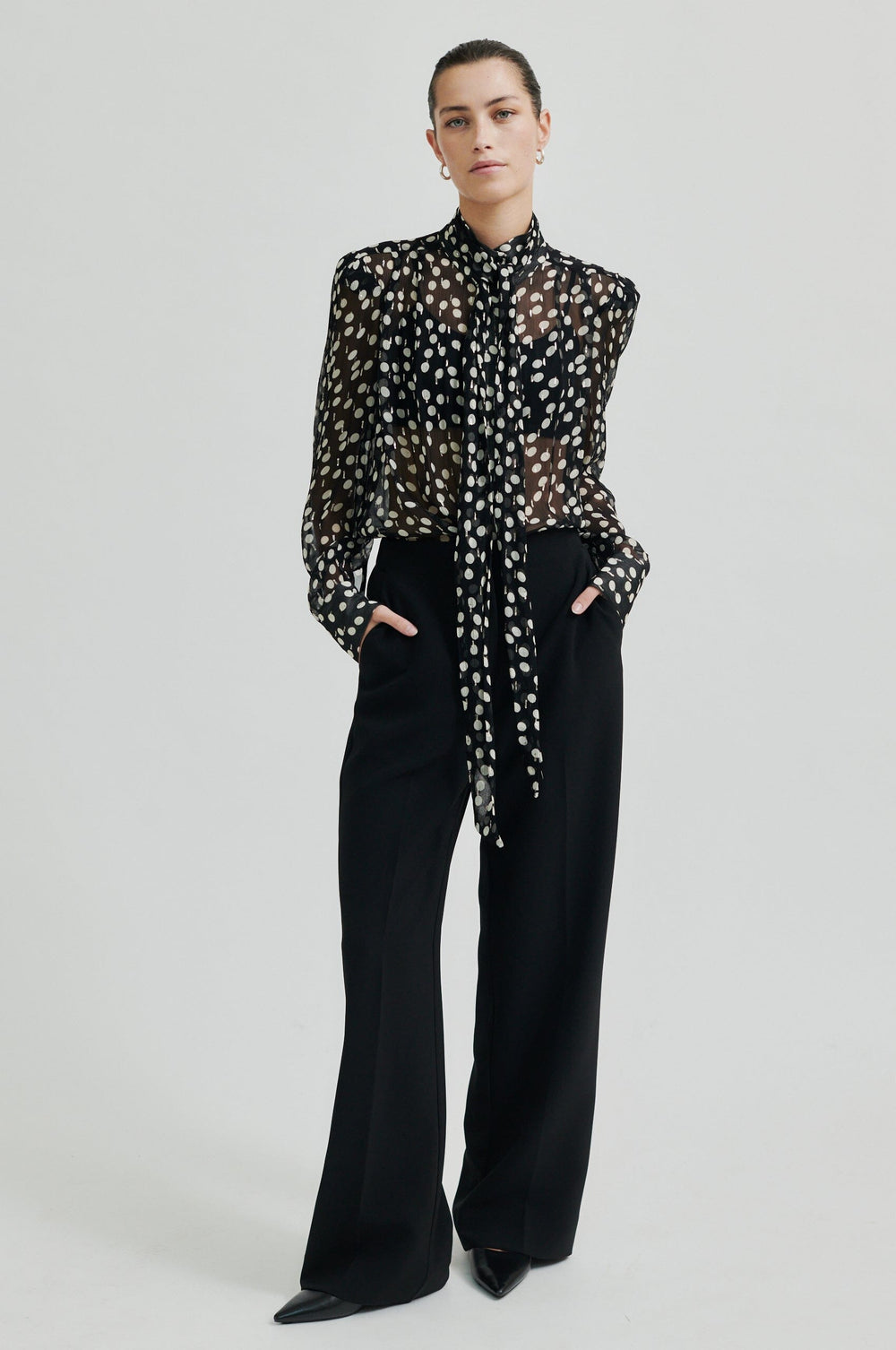 Second Female - Fique Straight Trousers 59024 - 8001 Black Bukser