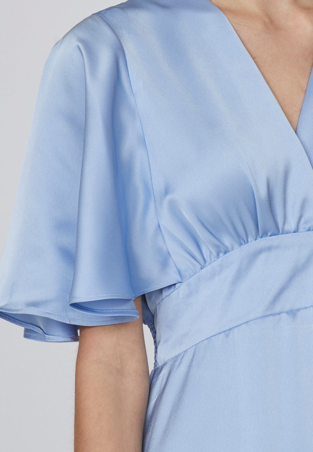 Sisters Point - Gisela-Dr - 411 L. Blue Kjoler