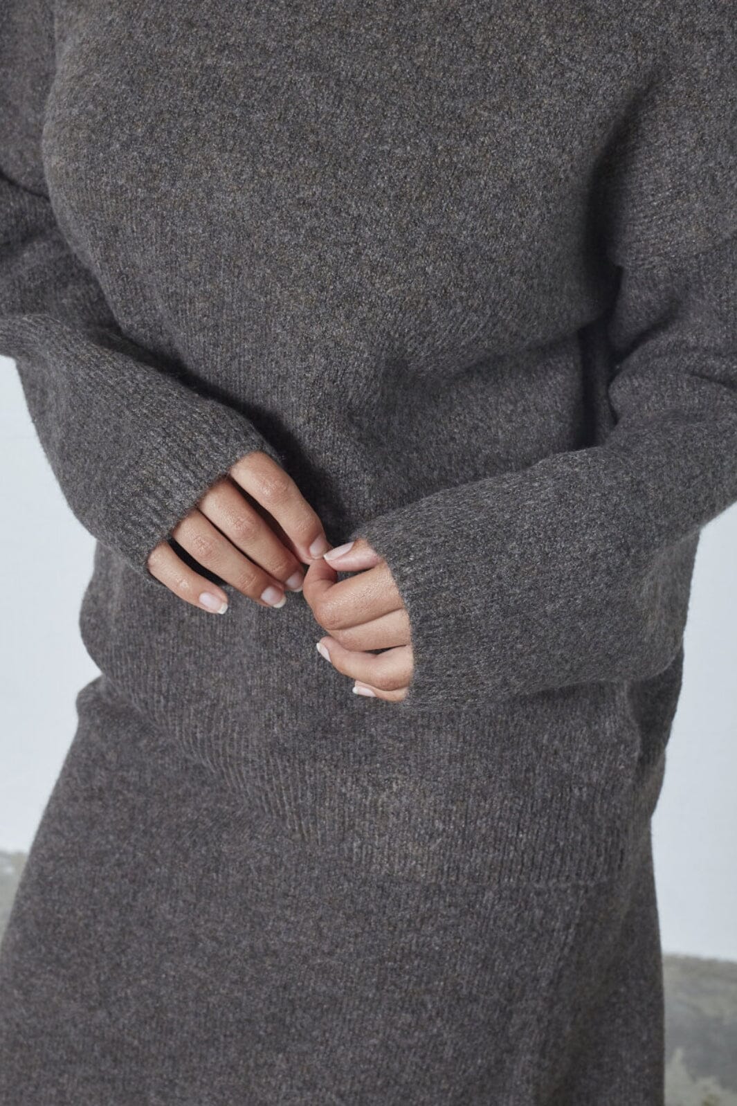 Sisters Point - Luca-Pu 19076 - 201 - Brown Mel.