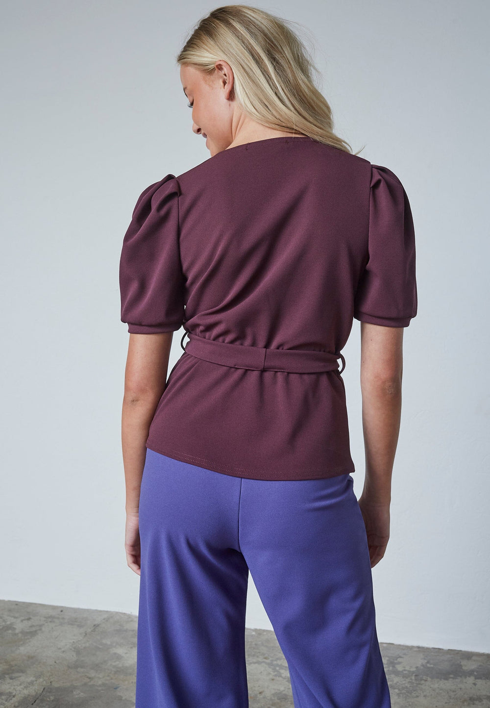 Sisters Point - Nasa-T 15348 - 587 - Deep Bordeaux