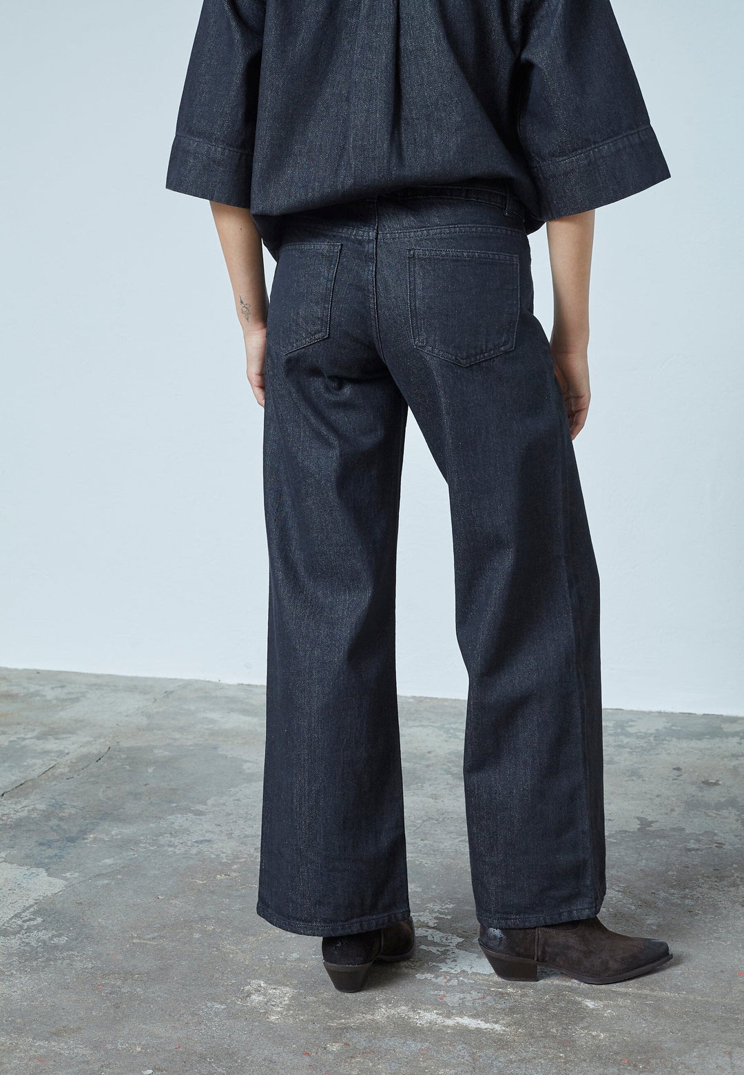 Sisters Point - Onea-Belt.Je7 18849 - 941 - Black Unwashed Jeans