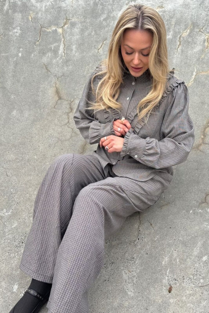 Stories From The Atelier By Copenhagen Shoes - As A Hug CC8091 - 500 - Black/Cream