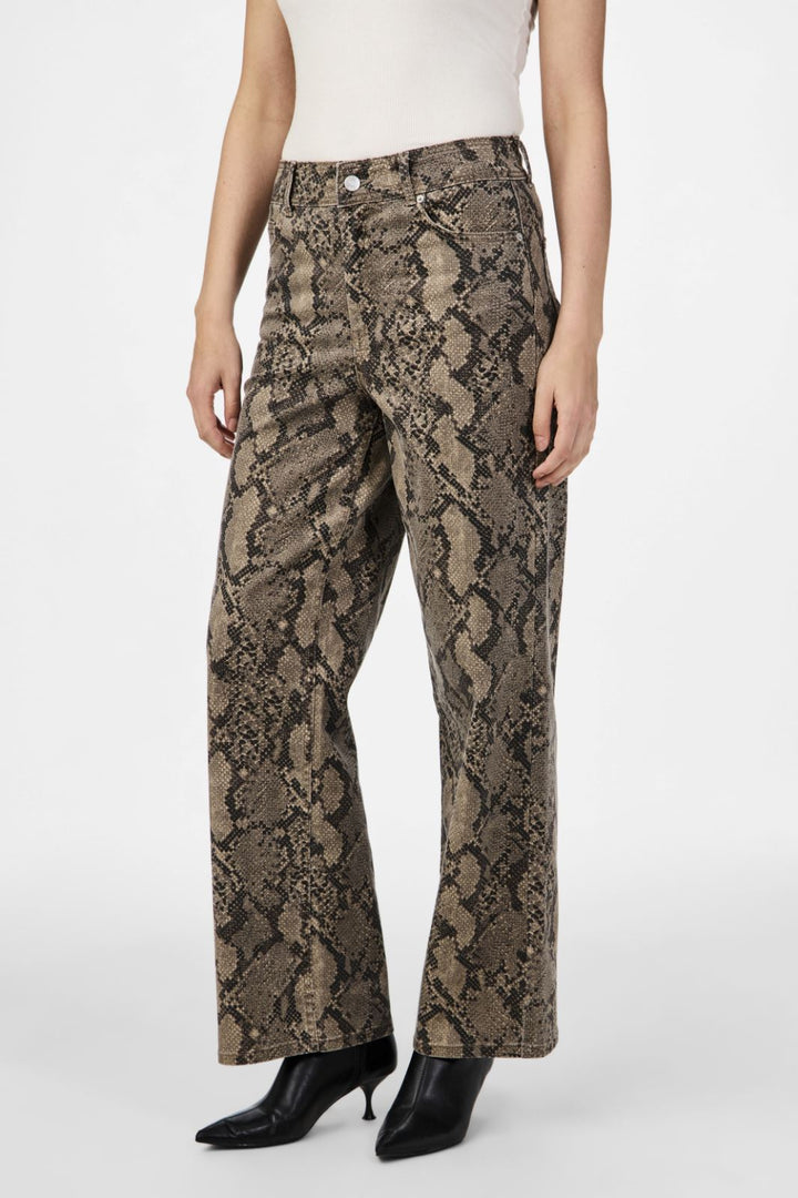 Y.A.S - Yasleonora Denim Jeans - 4611693 Black Snake Print Jeans