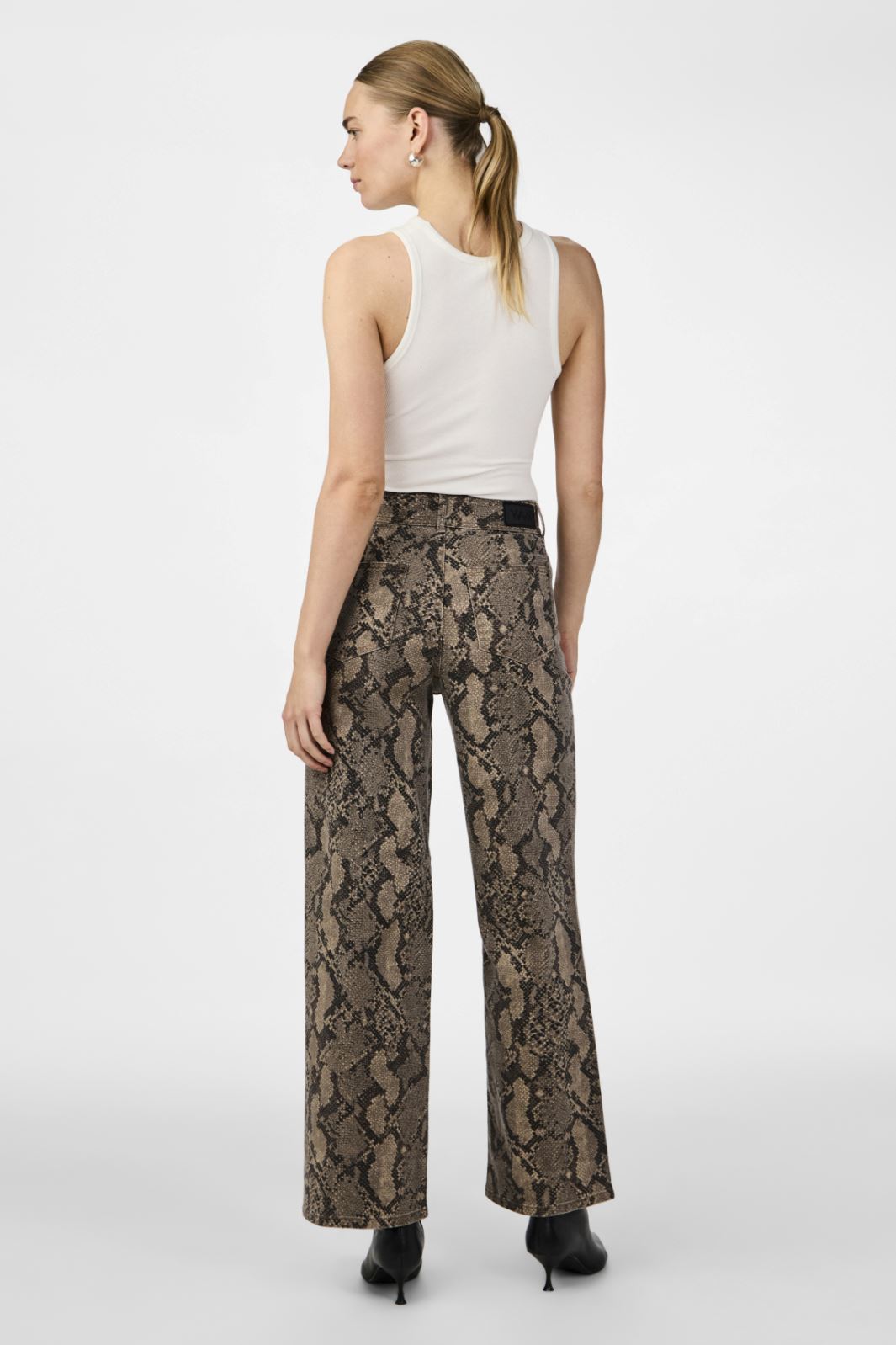 Y.A.S - Yasleonora Denim Jeans - 4611693 Black Snake Print Jeans