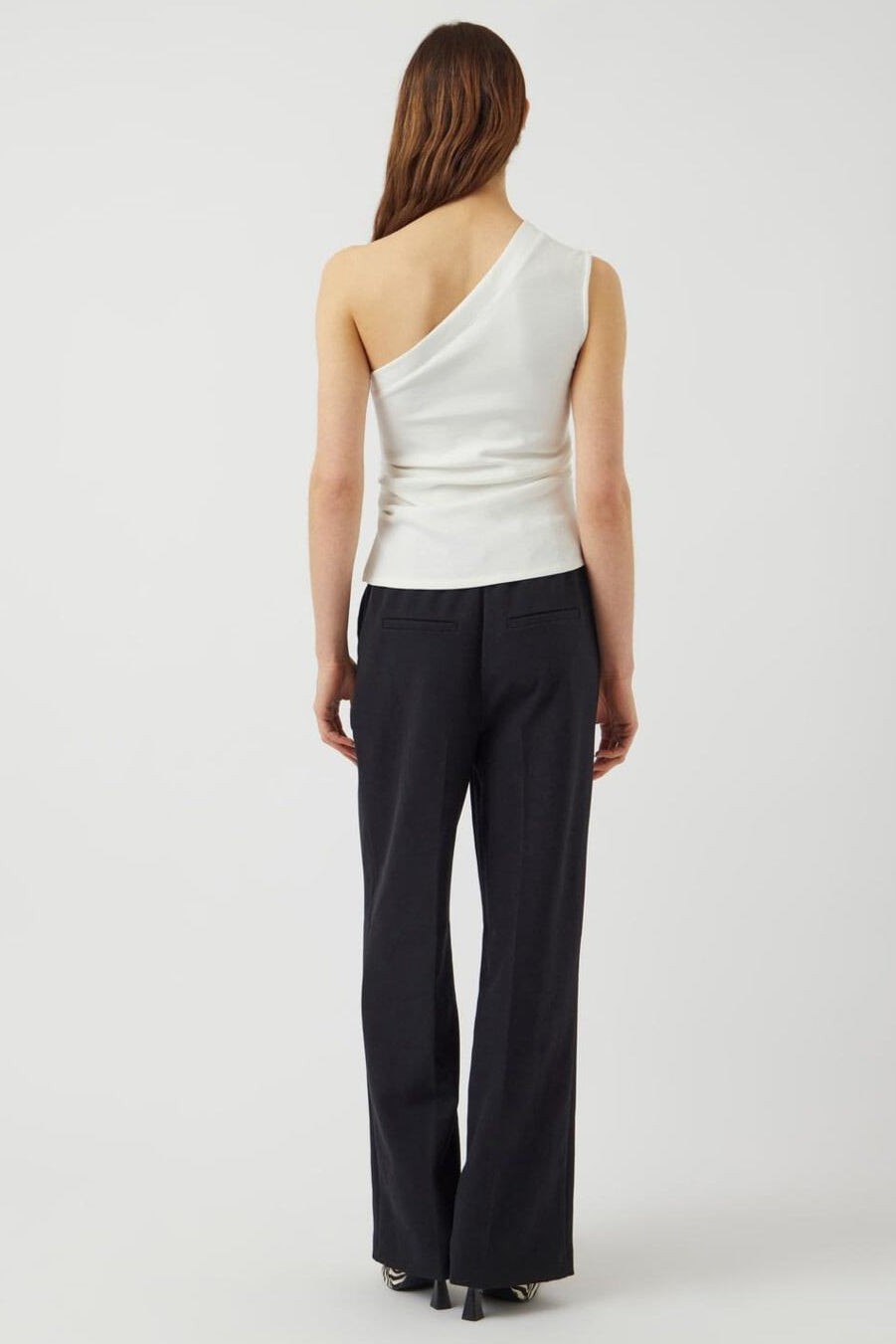 Y.A.S - Yasvenice One Shoulder Top - 4763675 Star White