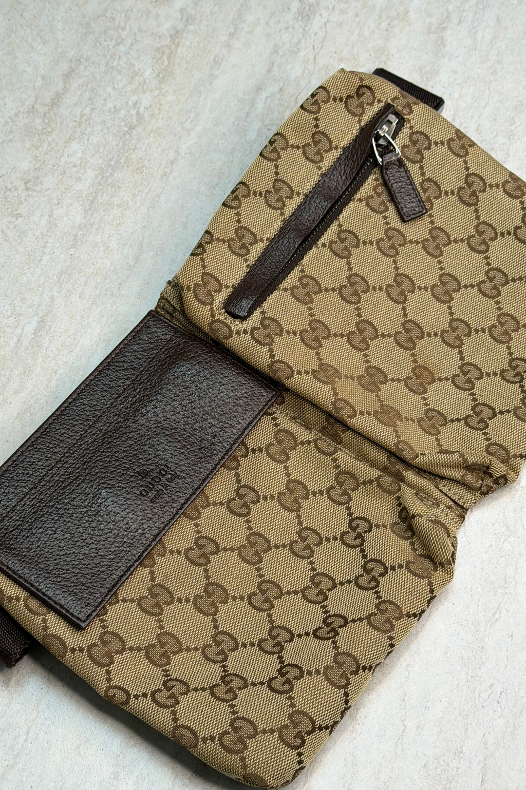 Preloved Vintageline x Molly&My - Vintage Gucci Bumbag 4 - Brown