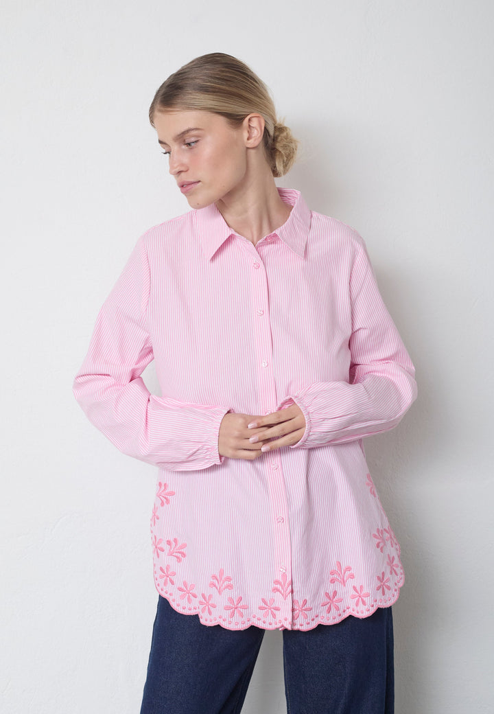 Sisters Point - Istea-Sh3 19279 - 580 - Bloom Stripe