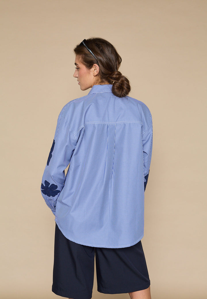 Love & Divine - Love1499 19522 - 811 - Blue Flower