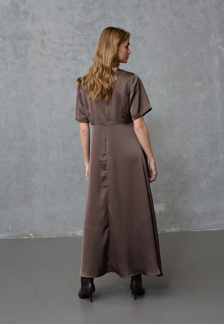 Love & Divine - Love1561 19918 - 221 - Earth