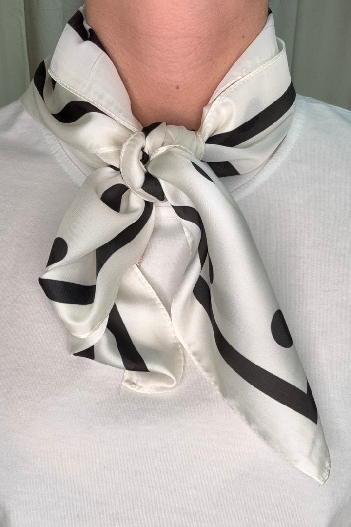 A-bee - Elin Scarf - White