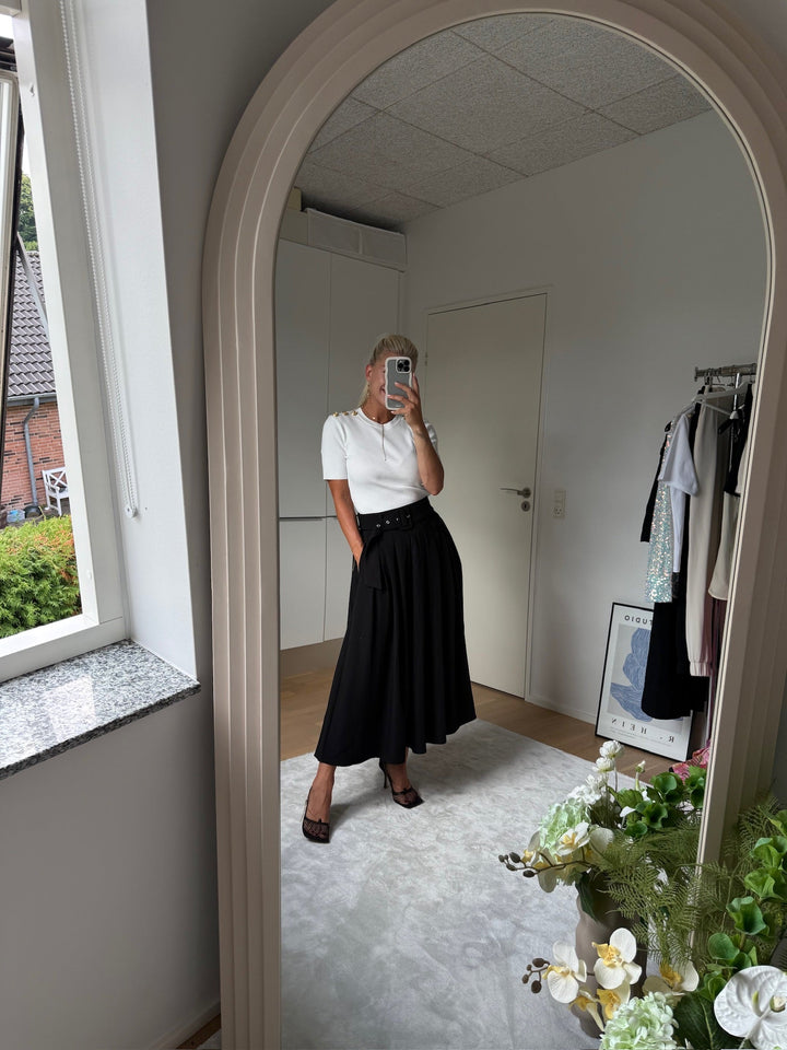 Valentin Studio - Pleated Skirt - Black
