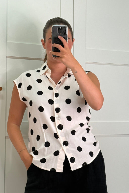 A-bee - Cleo Polka Dot Blouse - Beige Bluser 