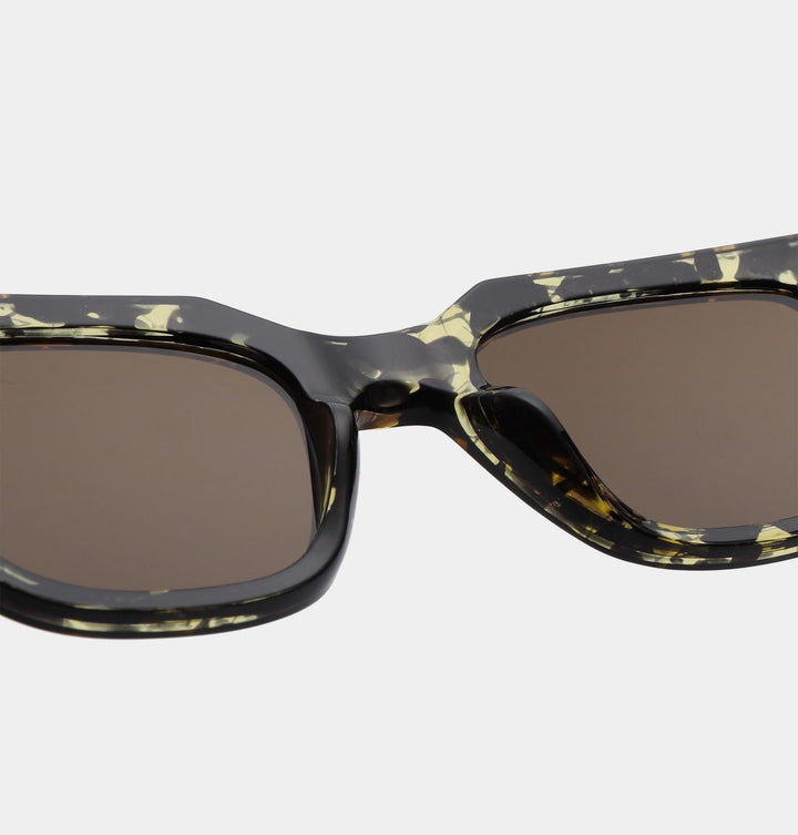 A. Kjærbede - Kaws - Black / Yellow Tortoise
